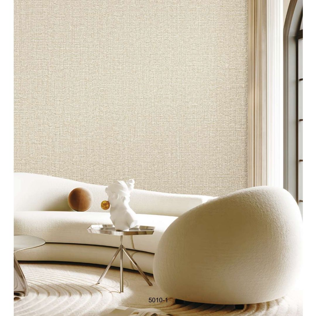 ورق جدران فاخر بتصميم عصري وأنيق اللون: بيج لؤلؤي دافئ (Warm Pearl Beige).