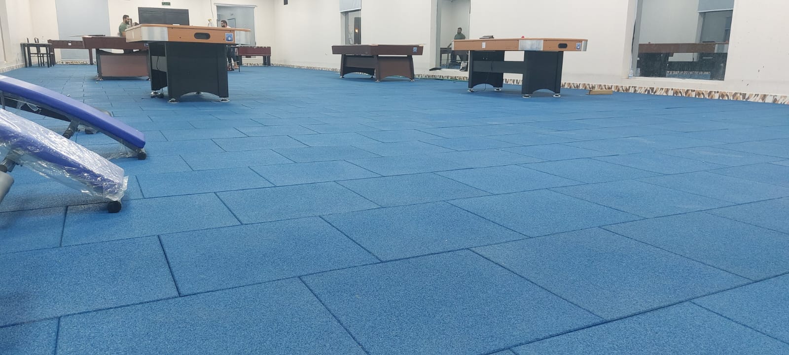 البلاط المطاطي