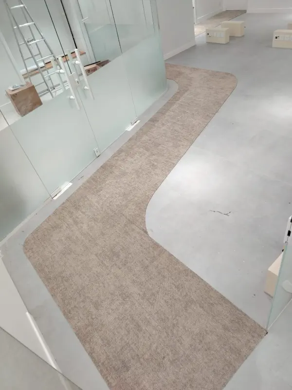 مشاريع بلاطات السجاد Carpet Tile